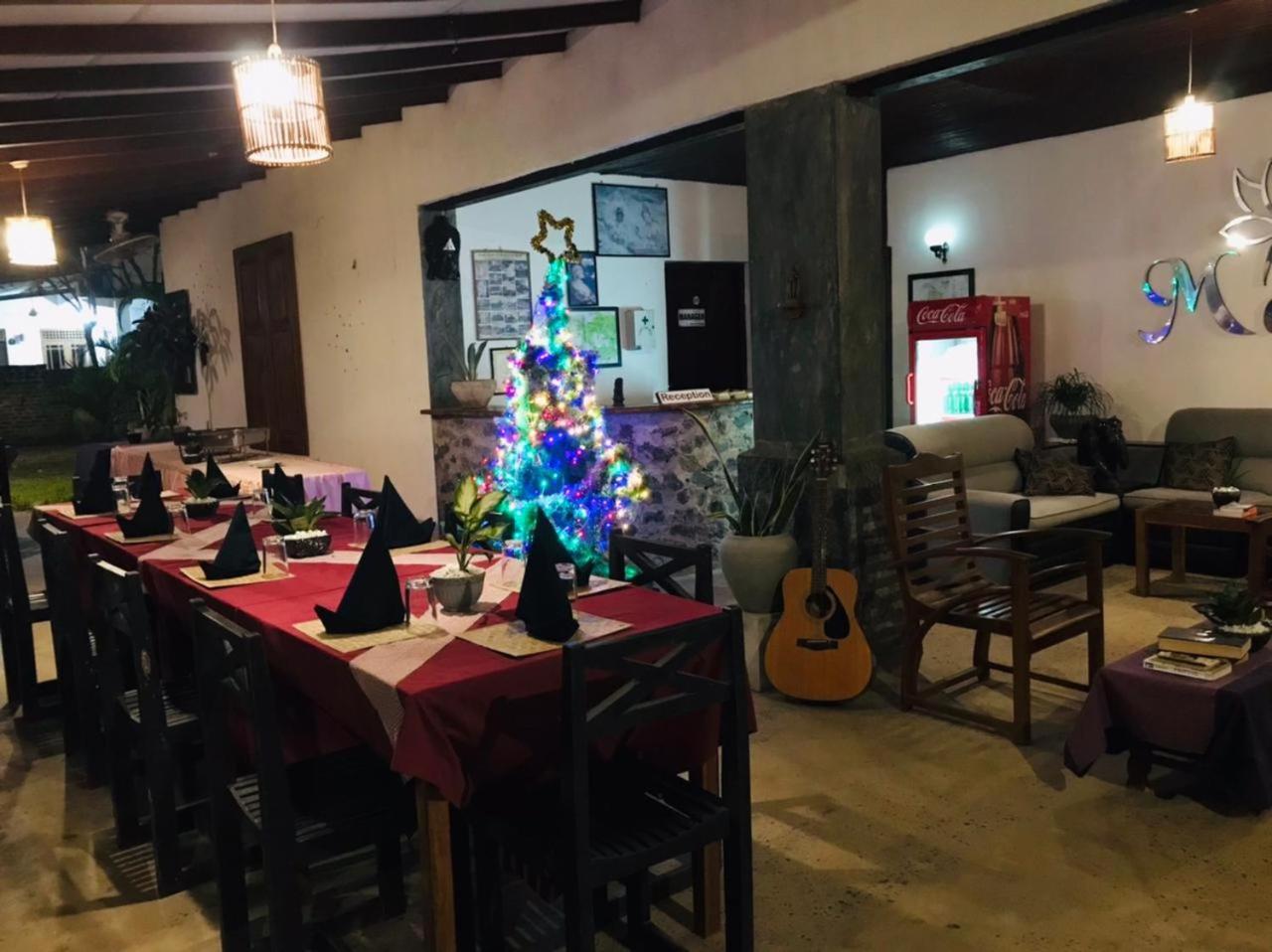 Manel Guest House Polonnaruwa Bagian luar foto