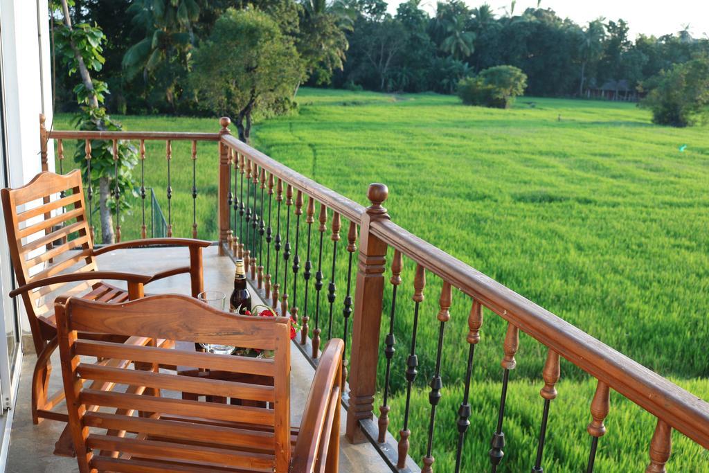 Manel Guest House Polonnaruwa Bagian luar foto