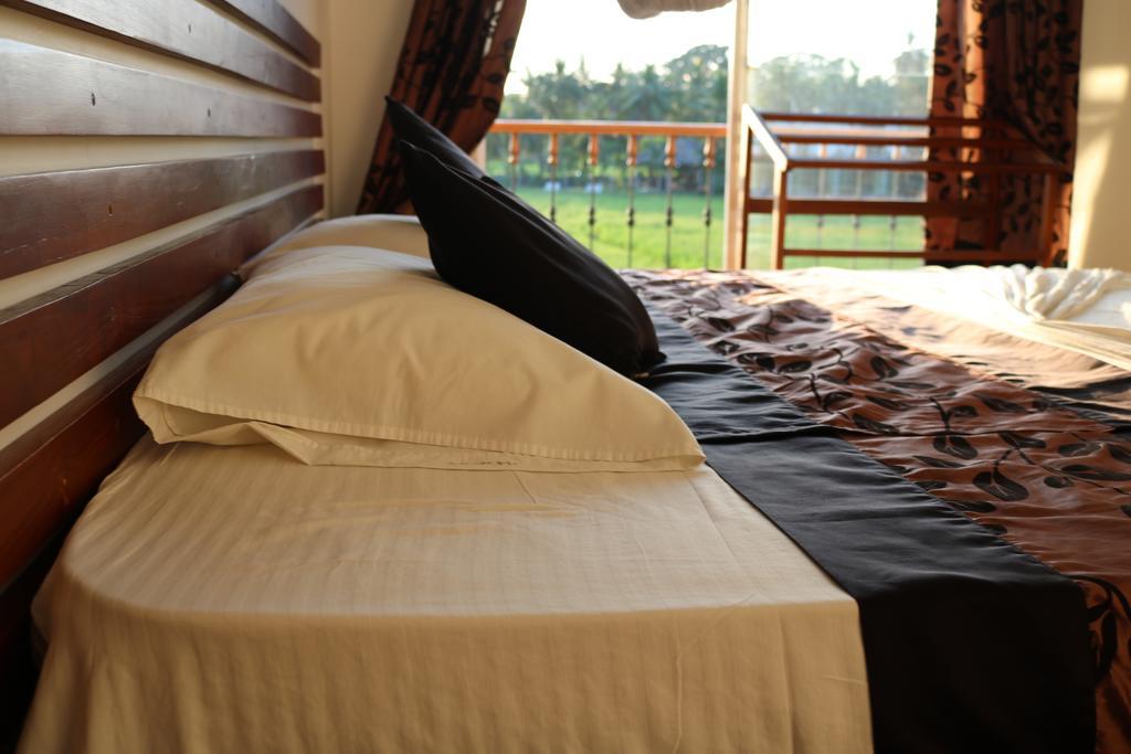 Manel Guest House Polonnaruwa Bagian luar foto